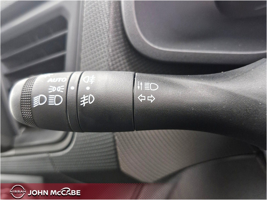 2025 Nissan Primastar - image 23