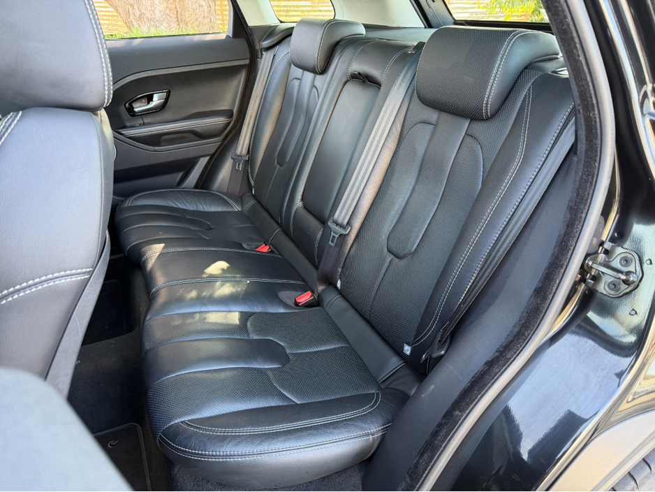 2015 Land Rover Range Rover Evoque - image 24