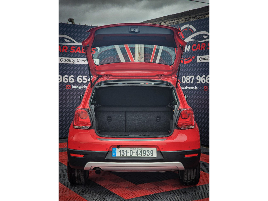 2013 Volkswagen Polo - image 16