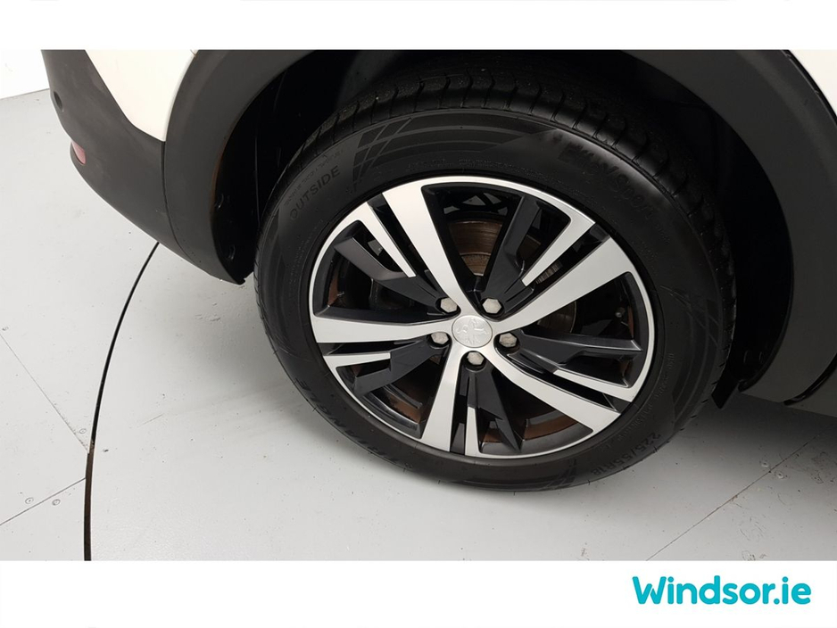 2020 Peugeot 5008 1.2 PureTech 130bhp Allure €29,995