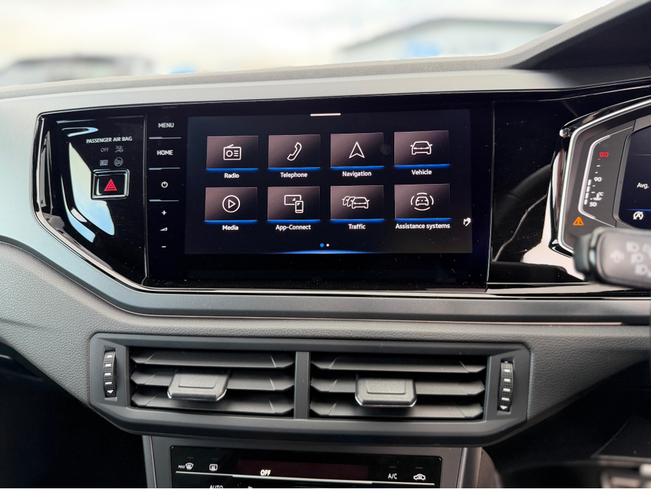 2022 Volkswagen Polo - image 17