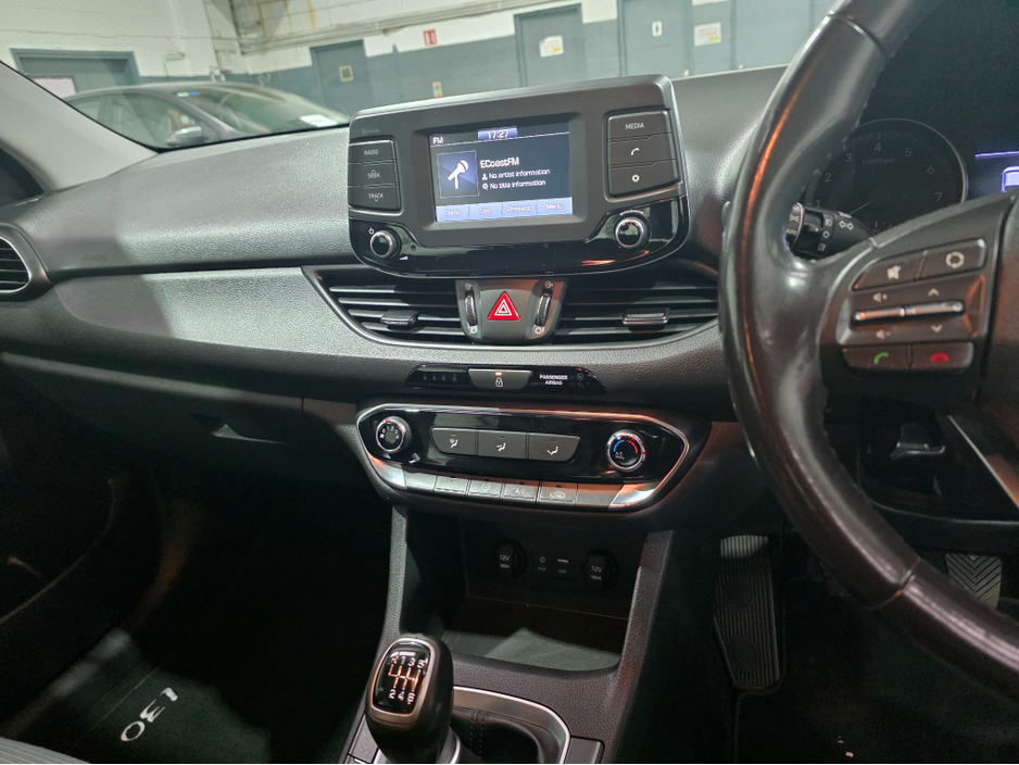 2018 Hyundai i30 - image 9