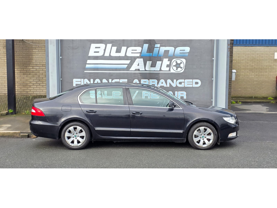 2013 Skoda Superb AMBITION GL 1.6 TDI 105HP 4DR €7,950