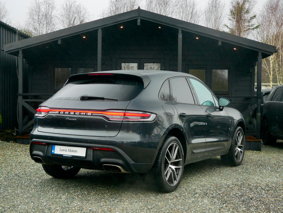 2023 Porsche Macan Macan T €69,950