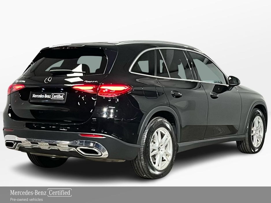 2023 Mercedes-Benz GLC Class - image 3