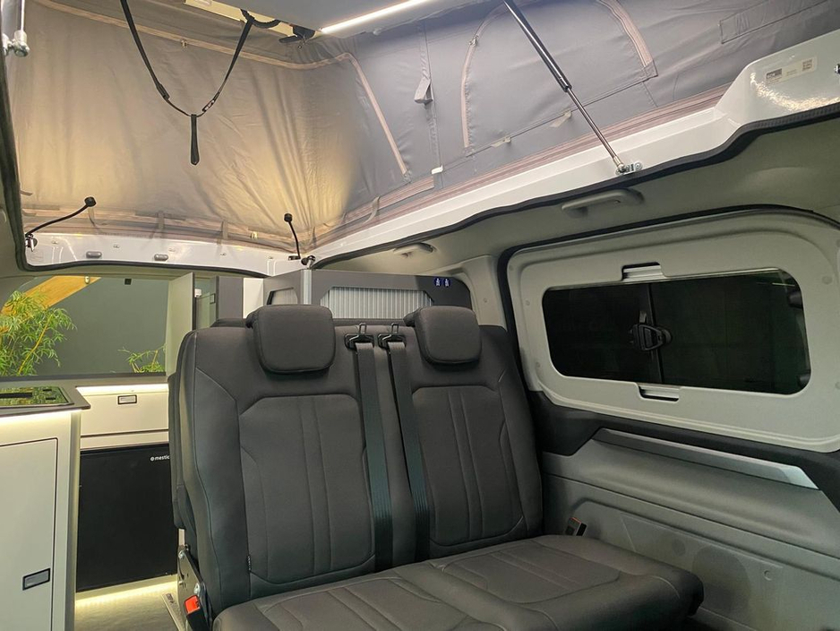 2025 Ford Tourneo Custom - image 6