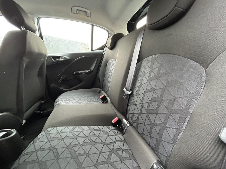 2019 Opel Corsa - image 11
