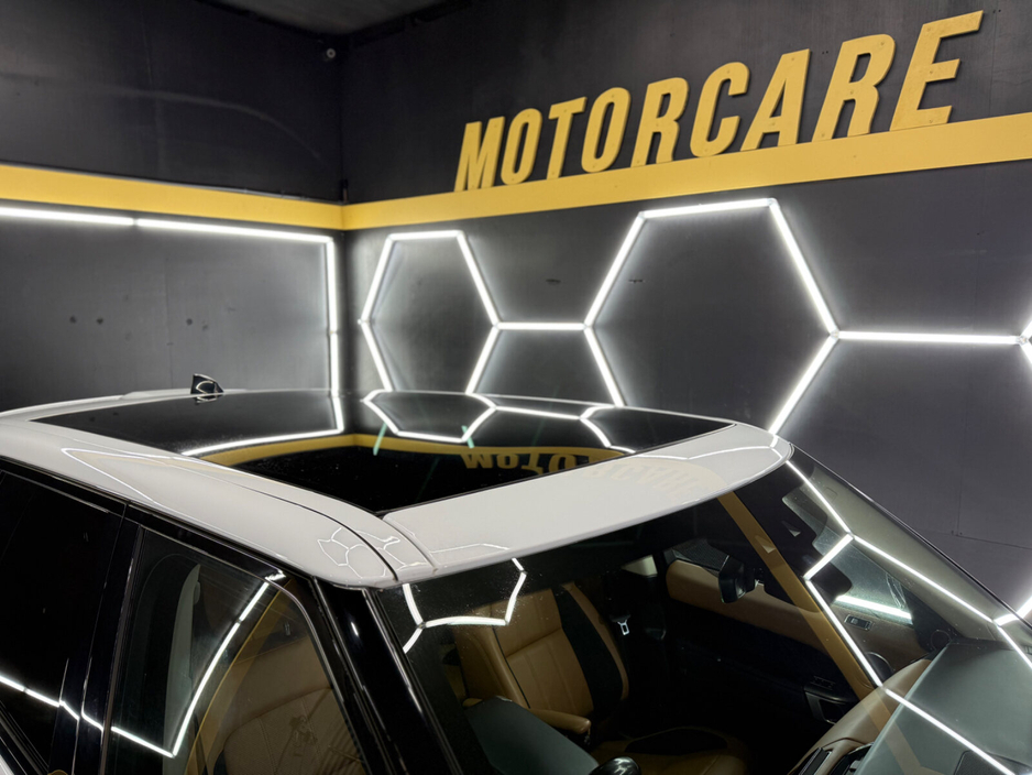 2021 Land Rover Range Rover Sport - image 9