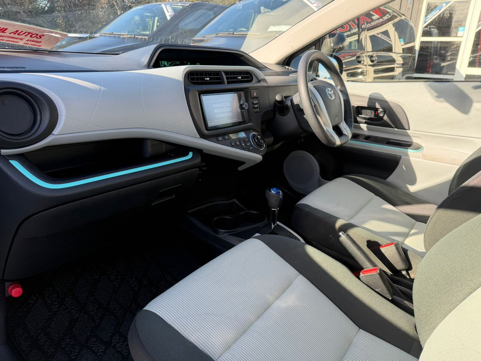 2012 Toyota Aqua  €7,950