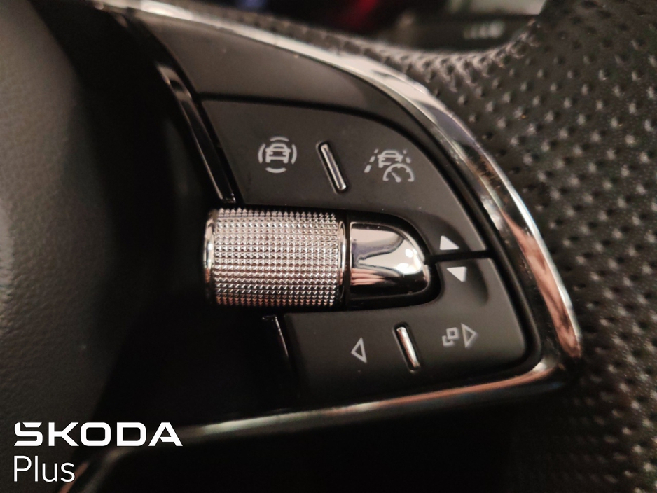 2023 Skoda Karoq - image 31