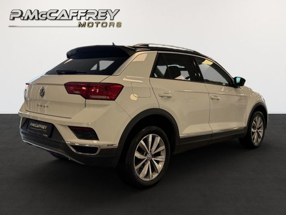 2020 Volkswagen T-Roc - image 5