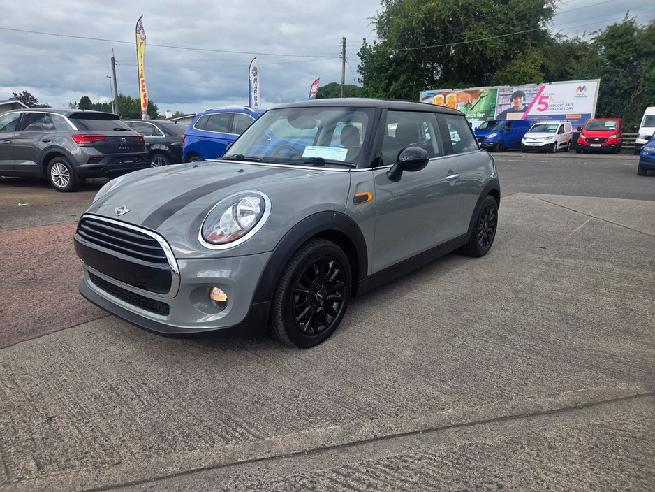2017 MINI Cooper D  €13,950
