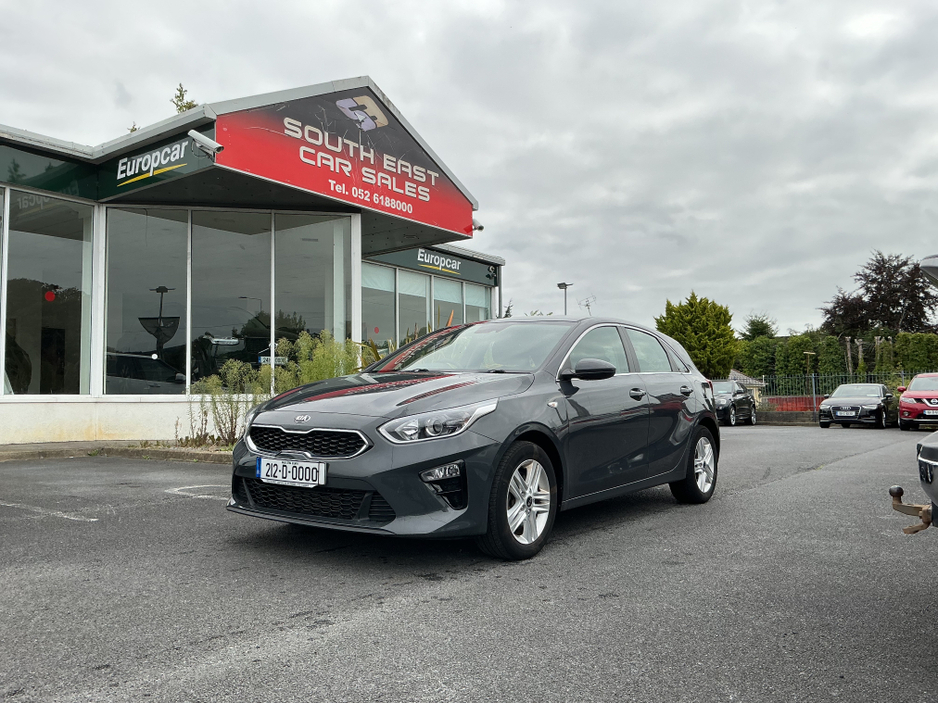 2021 Kia Ceed - image 2
