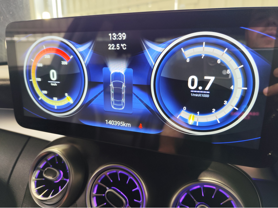 2017 Mercedes-Benz C Class - image 27