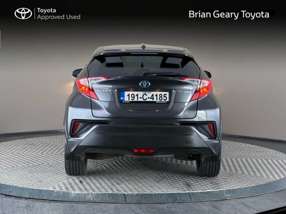 2019 Toyota C-HR - image 4