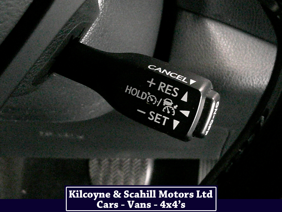 2020 Toyota C-HR - image 31