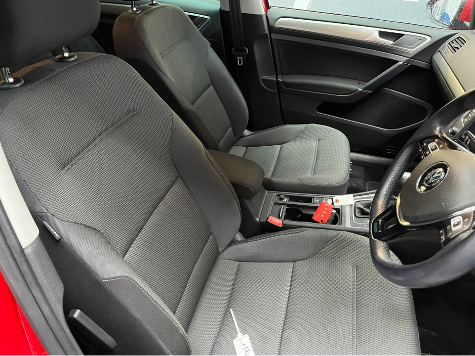 2016 Volkswagen Golf 2016 VOLKSWAGEN GOLF BLUEMOTION TE TSI CONFORT LINE 1.2 AUTOMATIC / CRUISE CONTROL / REVERSE CAMERA / PADDLE SHIFTERS