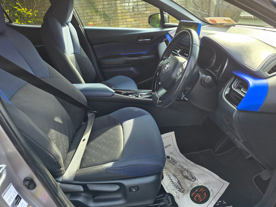 2019 Toyota C-HR - image 14