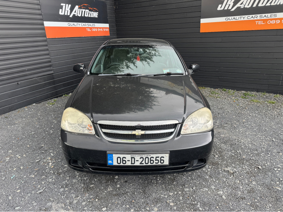2006 Chevrolet Lacetti - image 2