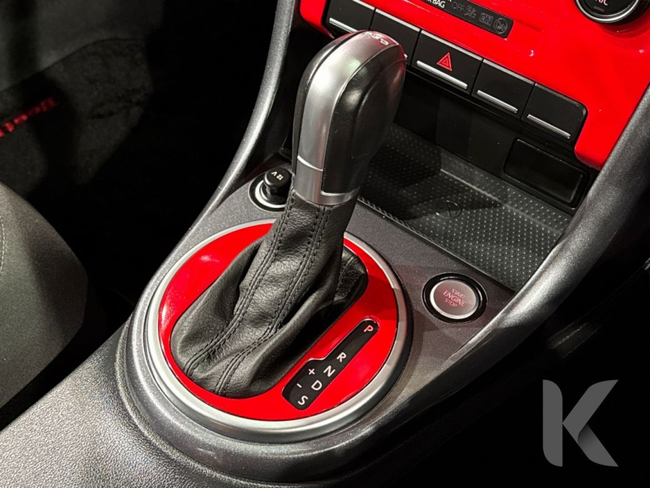 2019 Volkswagen Beetle - image 16