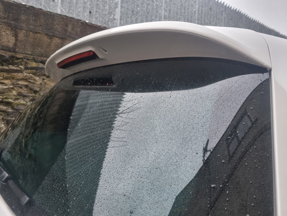 2010 Volkswagen Golf 2.0 TSI 4MOTION R €8,750