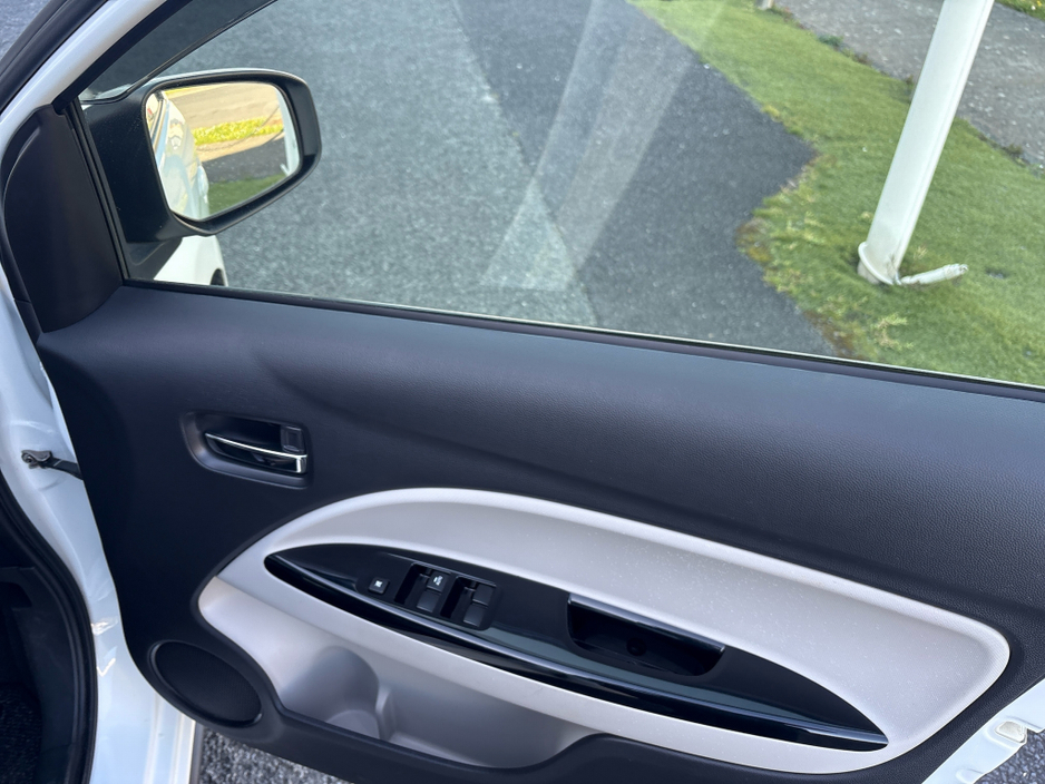 2018 Mitsubishi Mirage - image 11