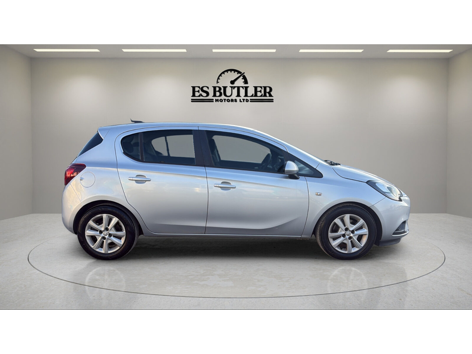 2016 Opel Corsa - image 7