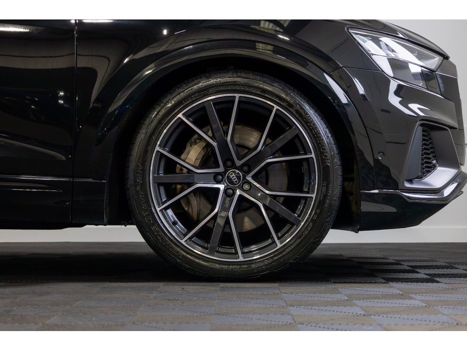 2023 Audi Q8 3.0TFSI e 55 S Line €74,950