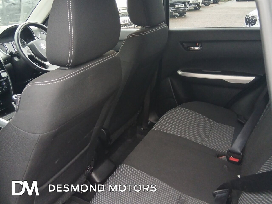 2016 Suzuki Vitara - image 11