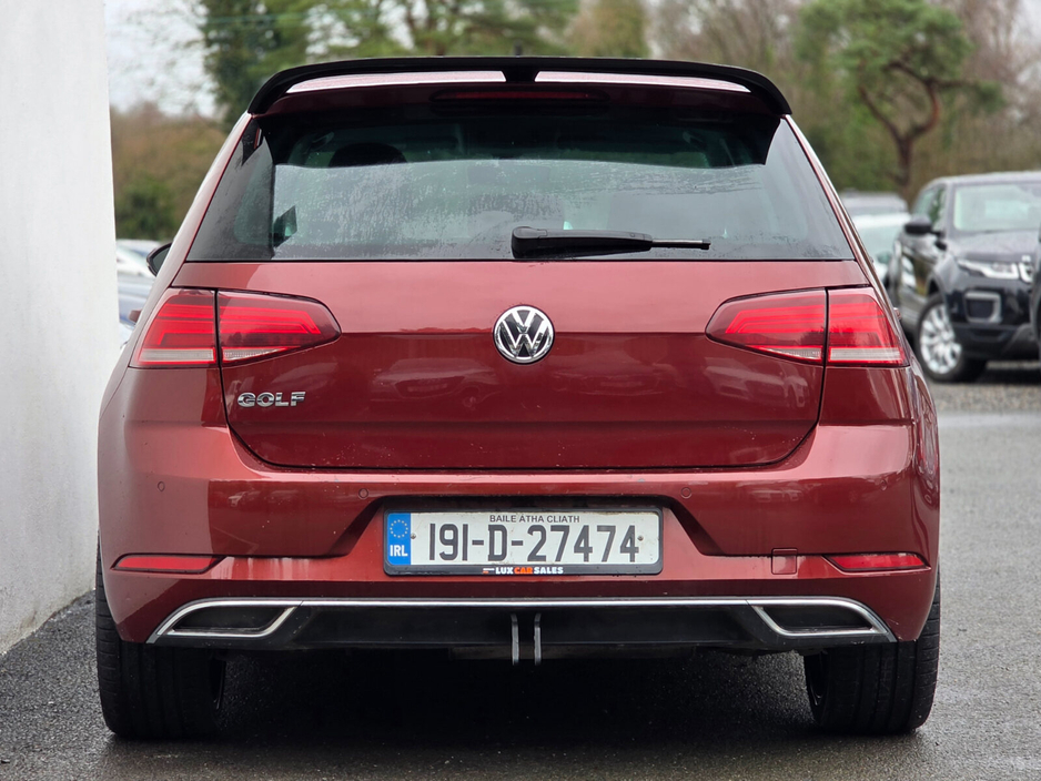 2019 Volkswagen Golf - image 3
