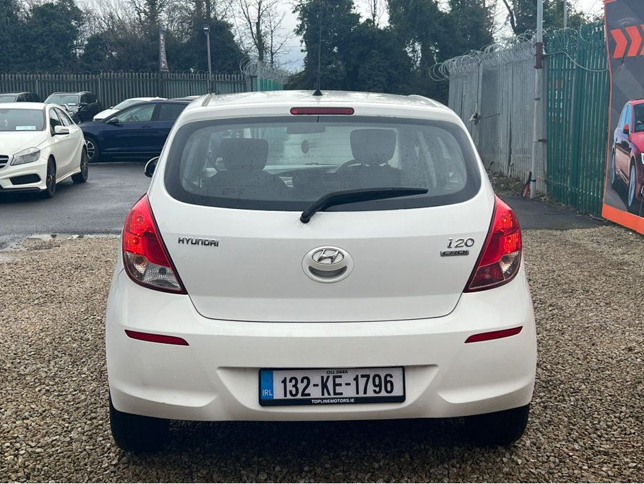2013 Hyundai i20 - image 8