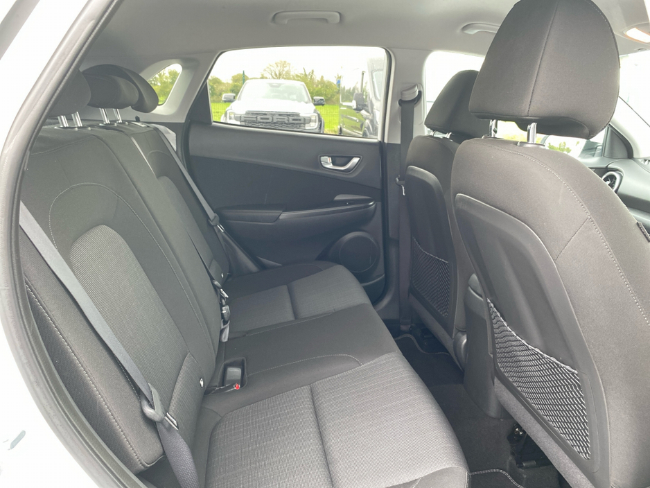 2023 Hyundai Kona - image 18