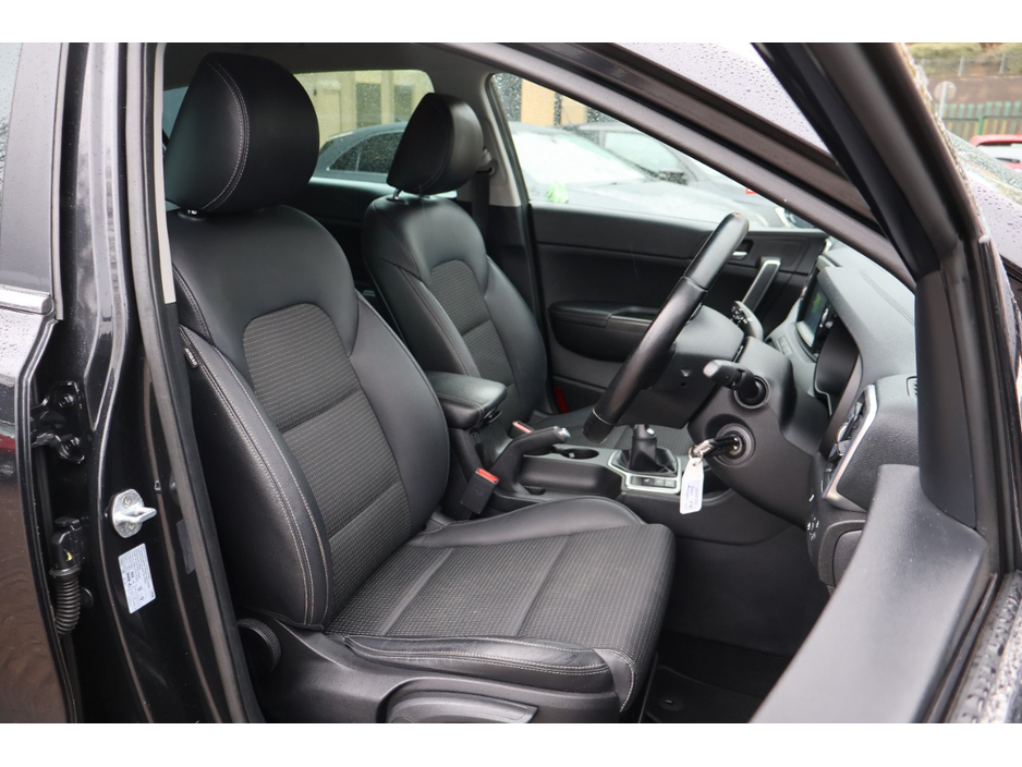 2016 Kia Sportage - image 12