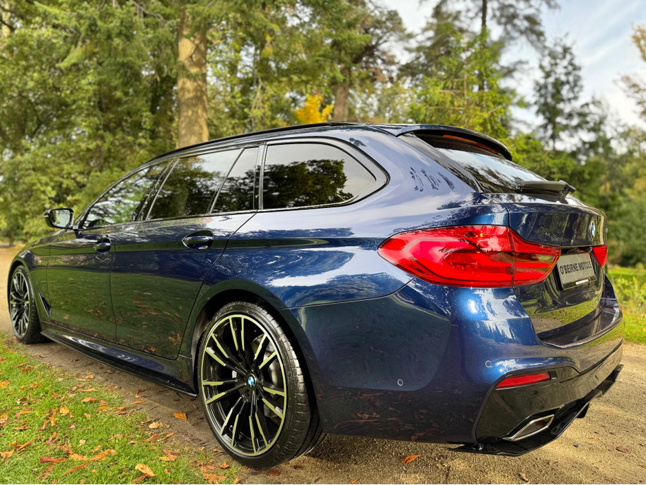 2019 BMW 5 Series - image 43