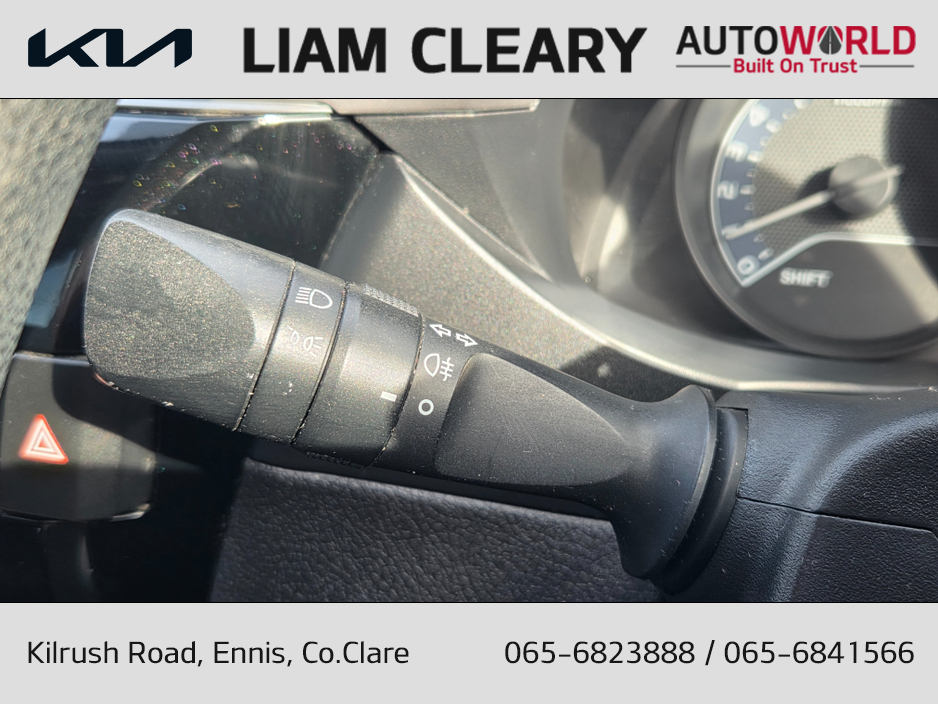 2015 Toyota Corolla - image 19