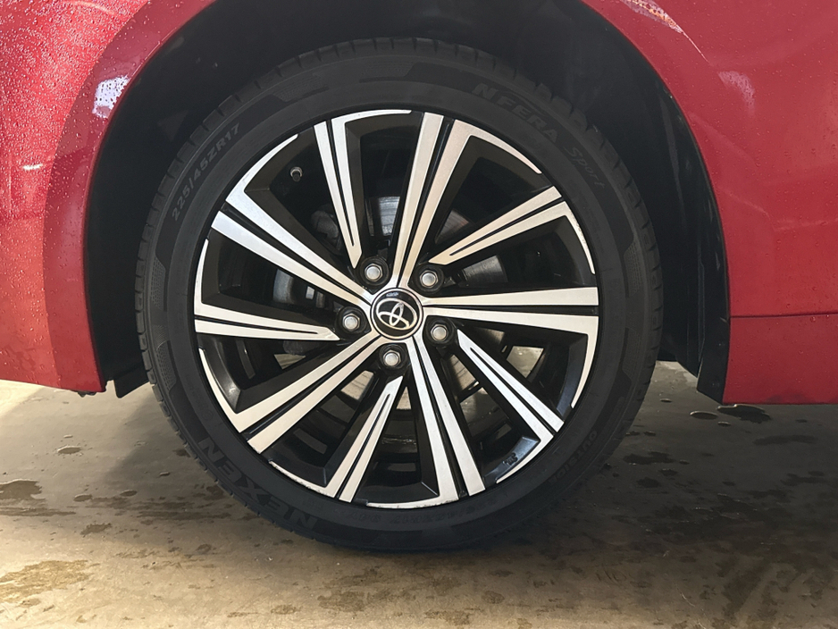 2022 Toyota Corolla LUNA SPORT HATCHBACK // AIR CON // BLUETOOTH // REAR CAMERA // FULL WARRANTY €26,945