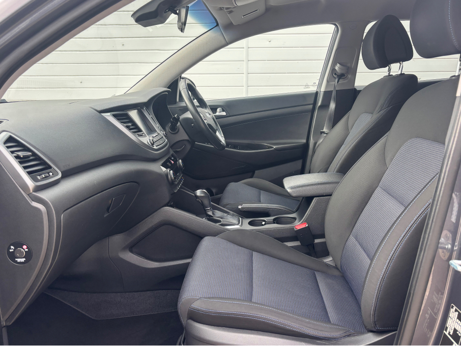 2017 Hyundai Tucson - image 14