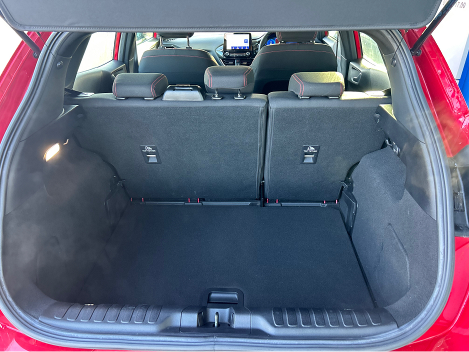 2023 Ford Puma - image 3