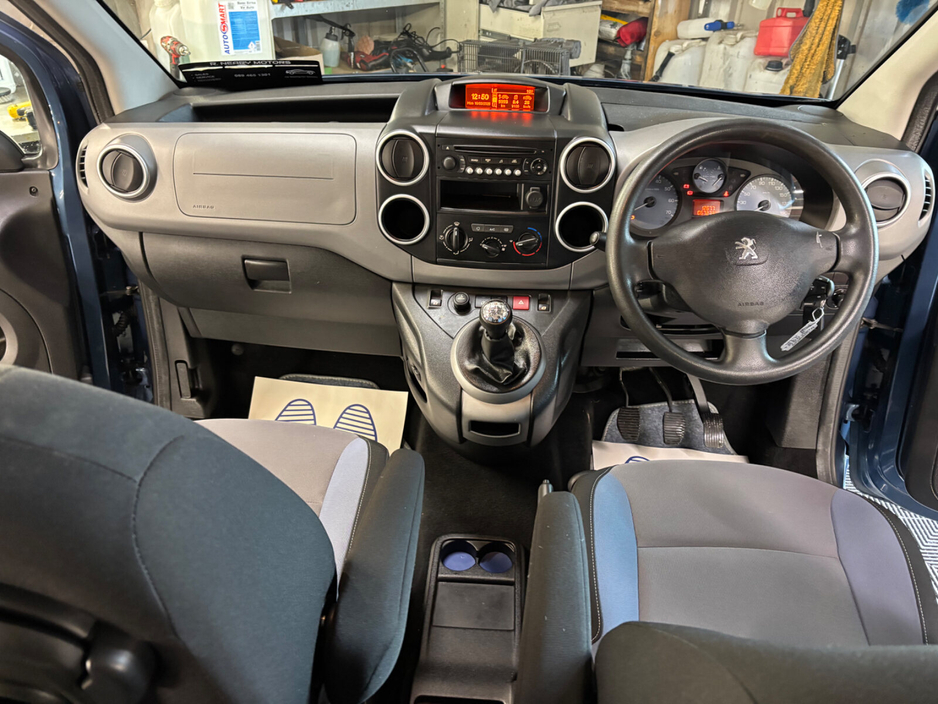 2016 Peugeot Partner Tepee - image 11