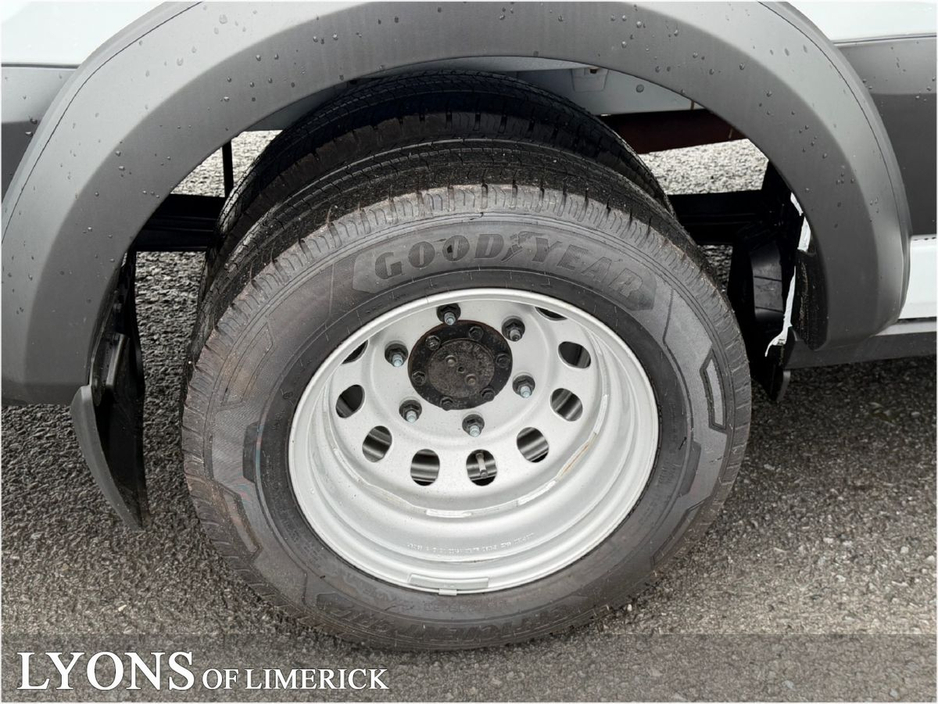 2026 Ford Transit LEADER €61,700