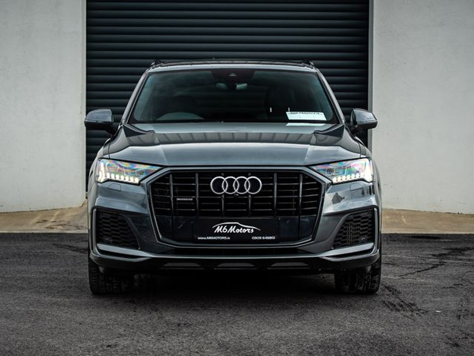 2021 Audi Q7 - image 3