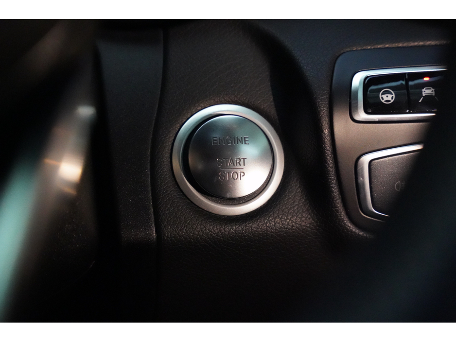 2017 Mercedes-Benz C Class - image 20