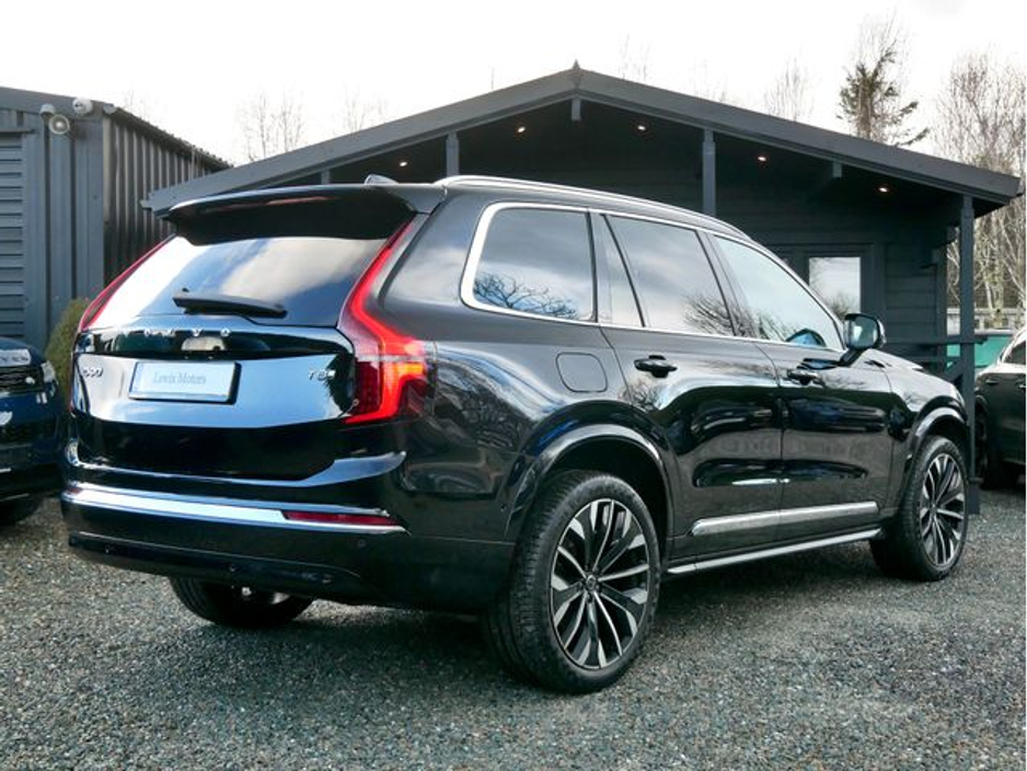 2025 Volvo XC90 - image 6