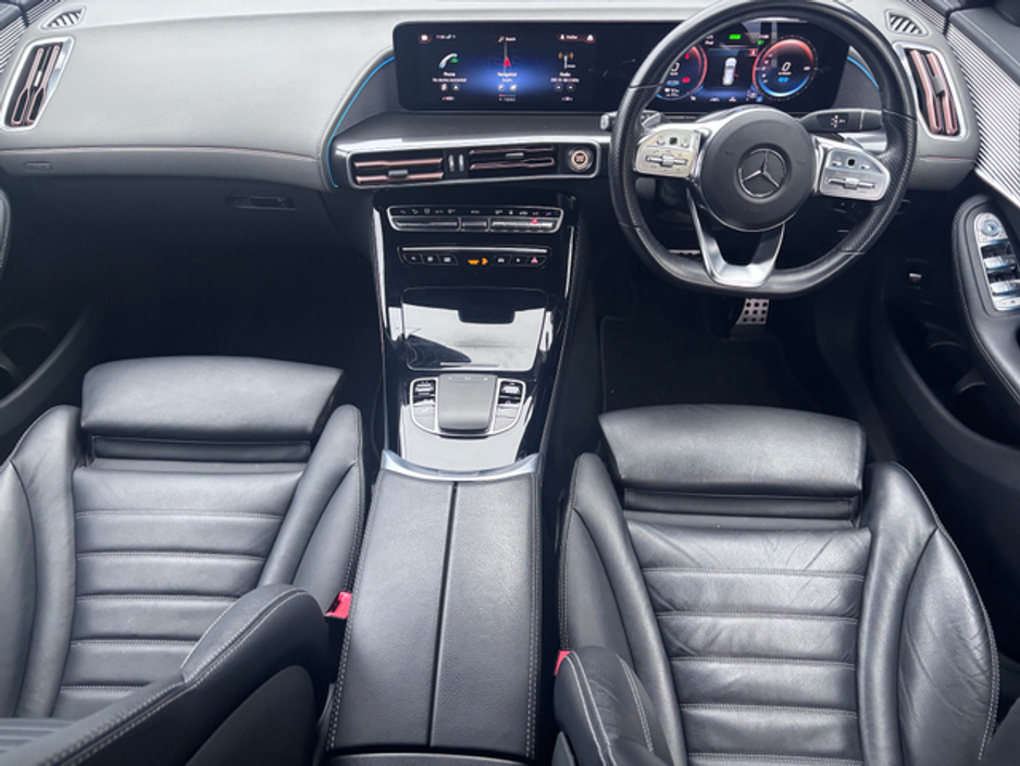 2022 Mercedes-Benz EQC - image 4