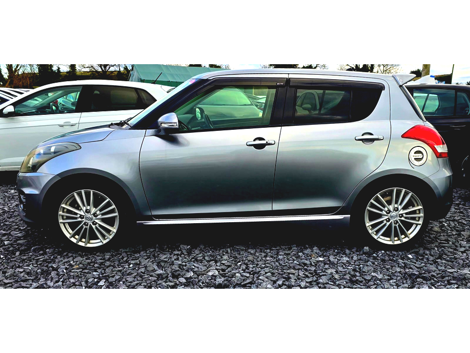 2013 Suzuki Swift - image 7