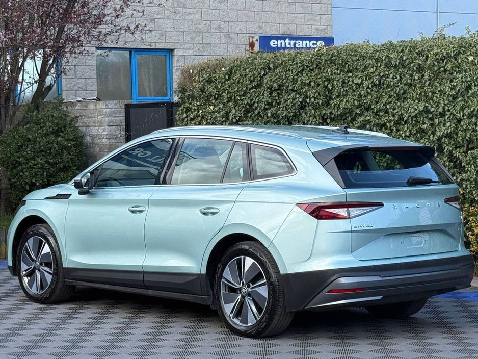 2023 Skoda Enyaq - image 5