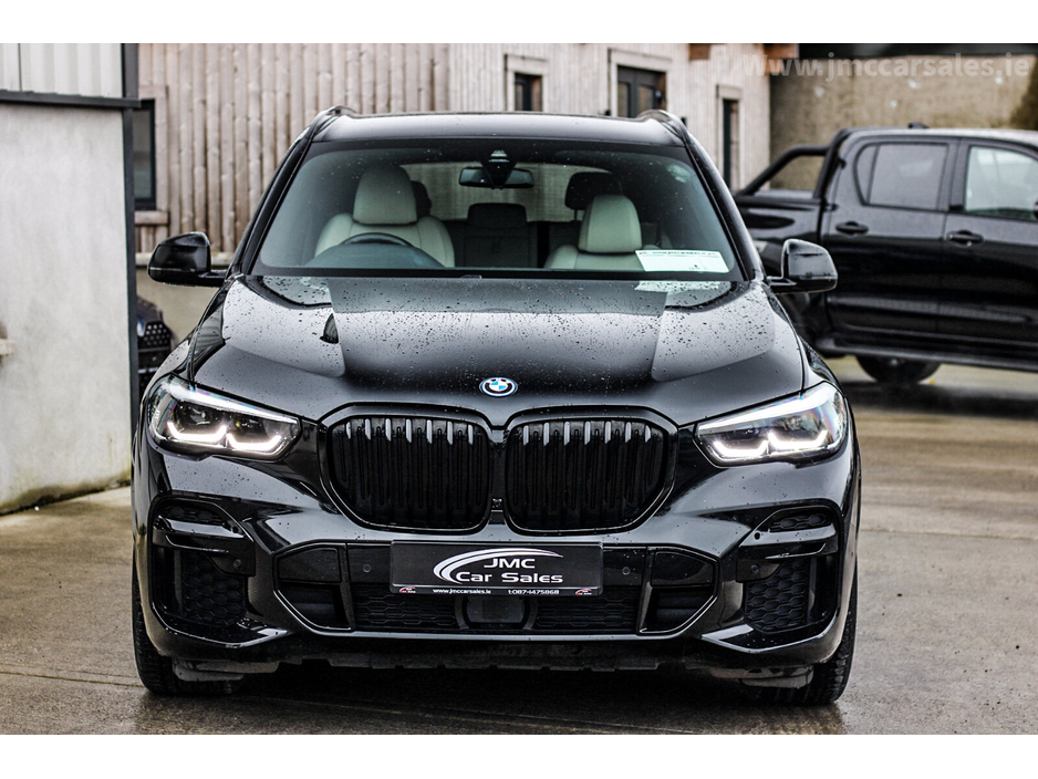 2022 BMW X5 - image 11