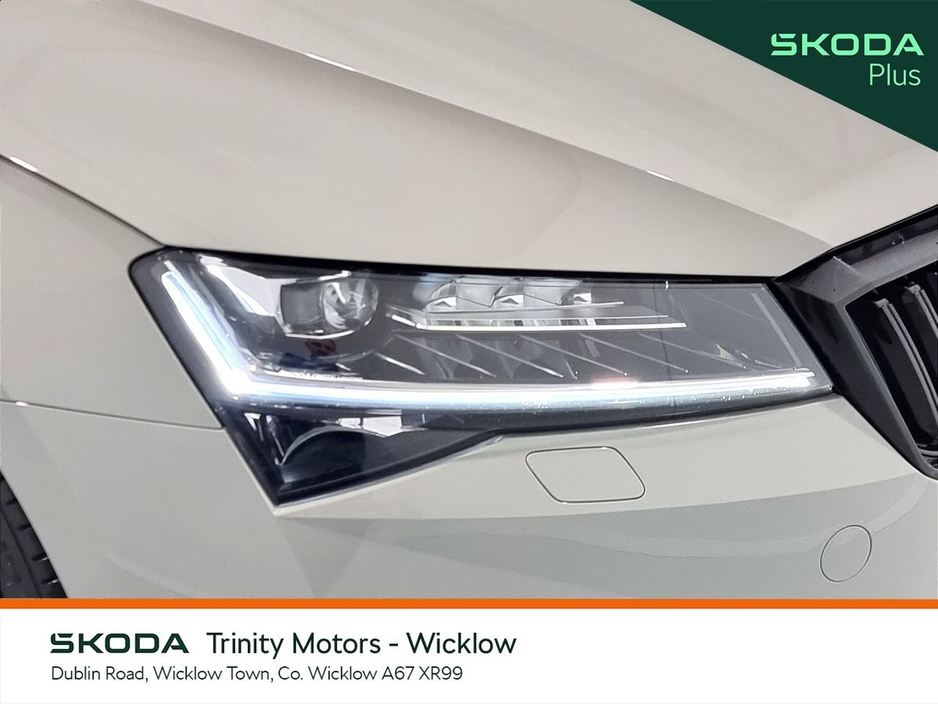 2023 Skoda Superb - image 20