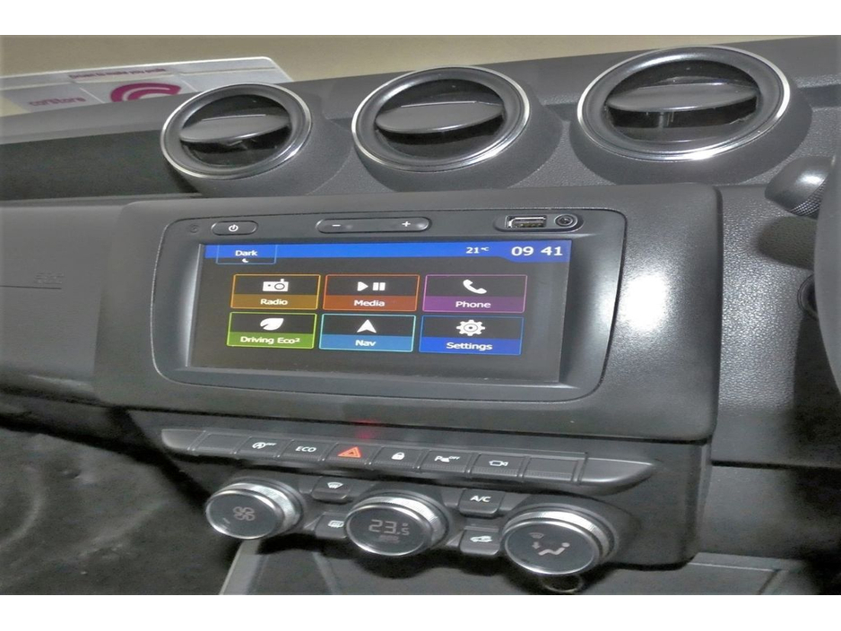 2019 Dacia Duster - image 15