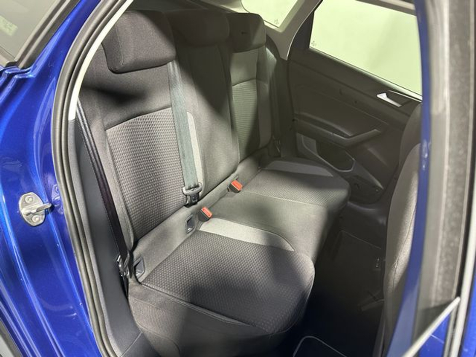 2024 Volkswagen Taigo - image 11